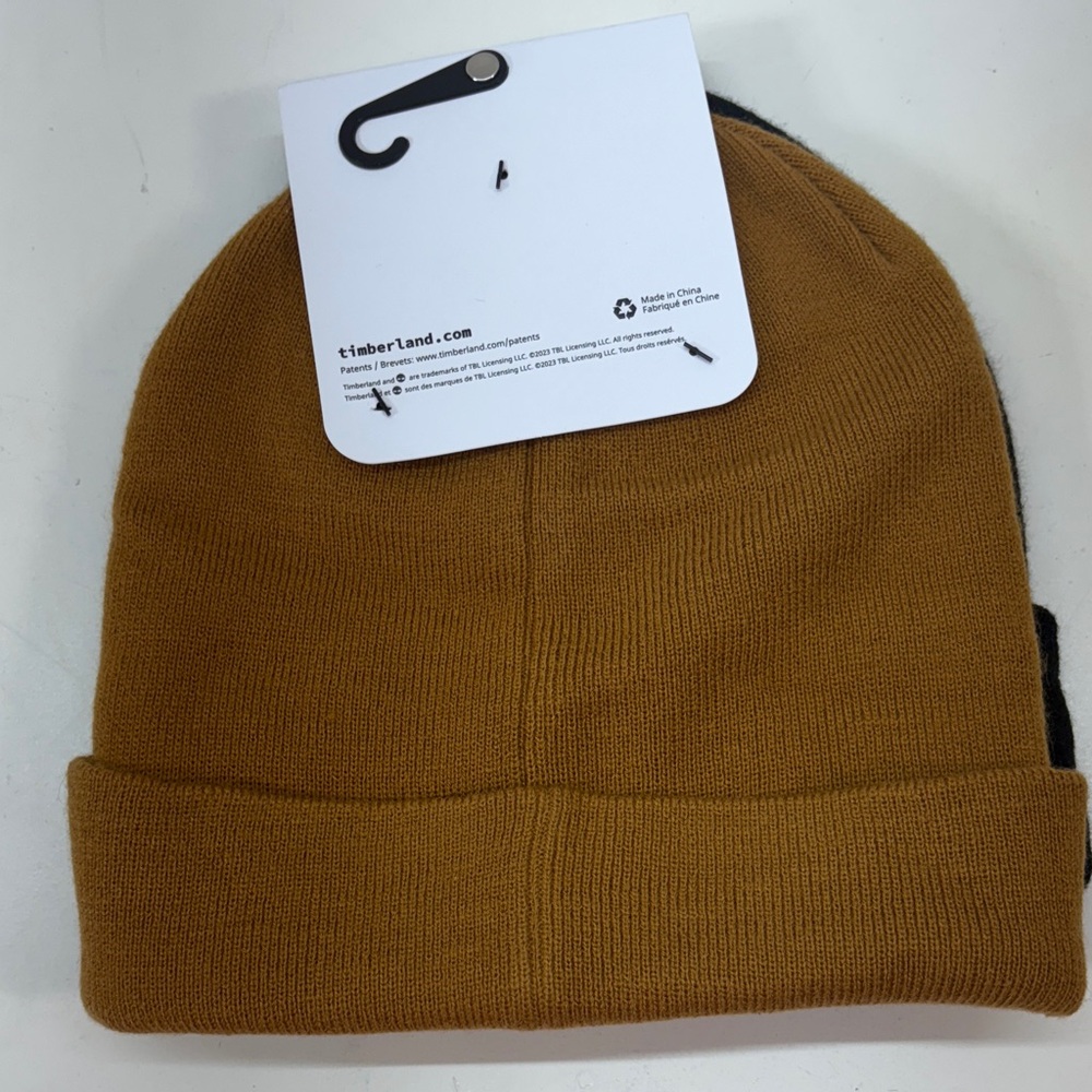 Timberland Dual-Tone Black and Tan Beanie Set - Picture 3 of 5